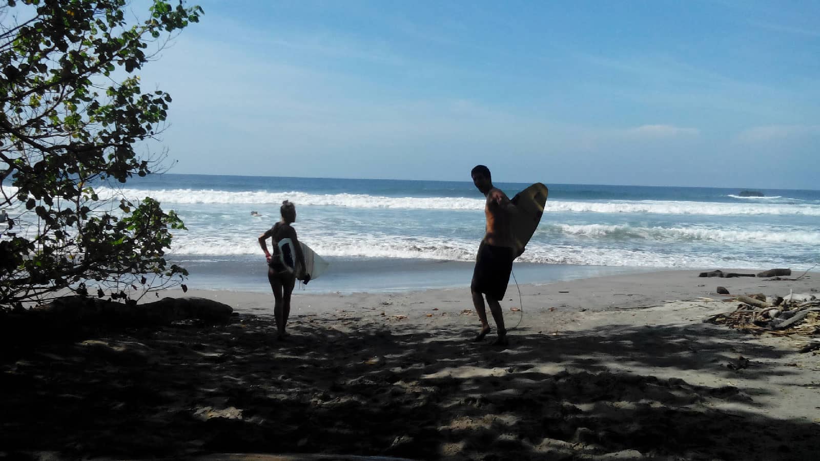 surf montezuma beach spot in costa rica 2 surfers